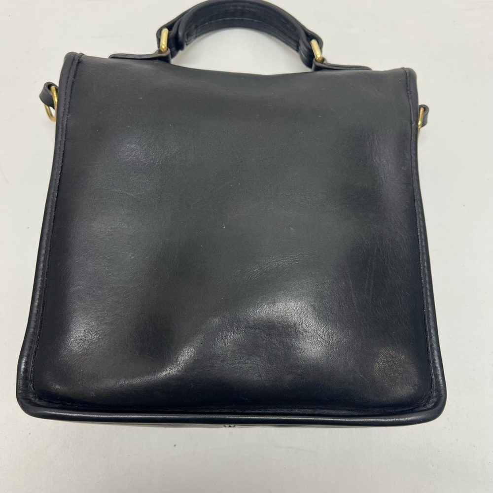 Coach Vintage Station Bag Black Glove Tanned Leather Station Crossbody size M - Picture 9 of 13